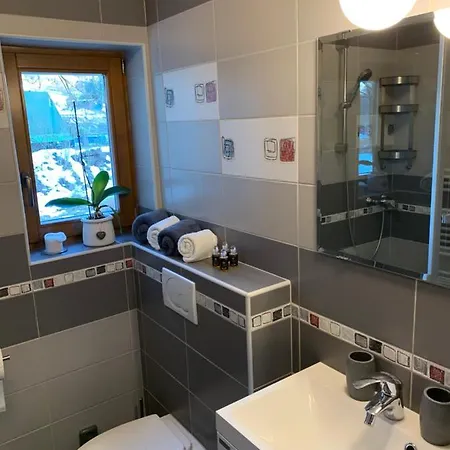 Aja Apartament *